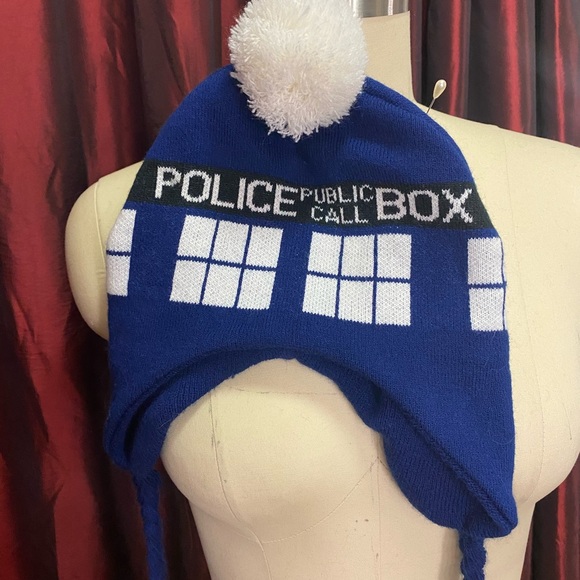 Tardis Hat - Picture 3 of 4